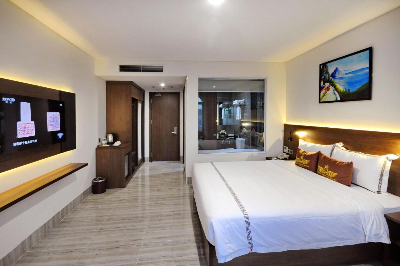 Crown Nguyen Hoang Hotel Nha Trang Exterior photo