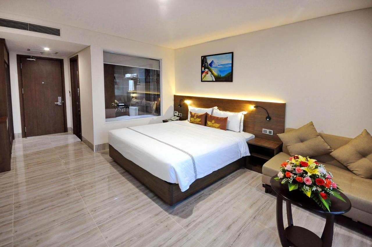 Crown Nguyen Hoang Hotel Nha Trang Exterior photo